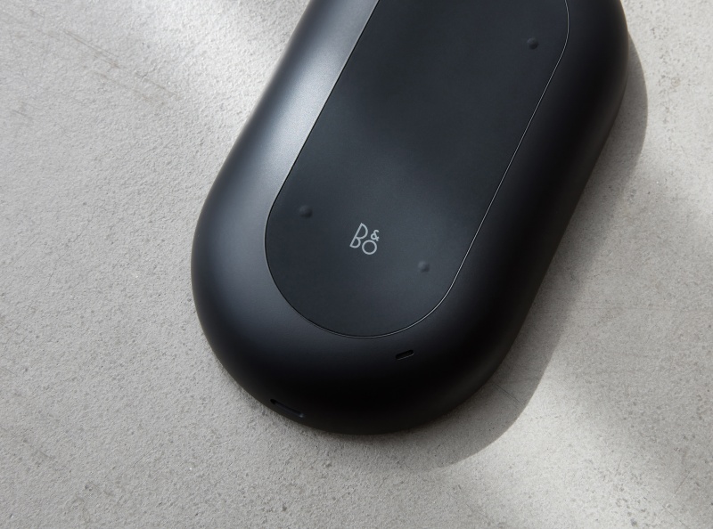 B&O PLAYの最新ポータブルスピーカー「Beoplay P2」で、上質な音を