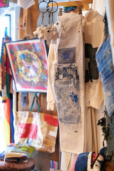 目ざとい外国人も通う、秘密基地のようなショップ。｜Pen Online