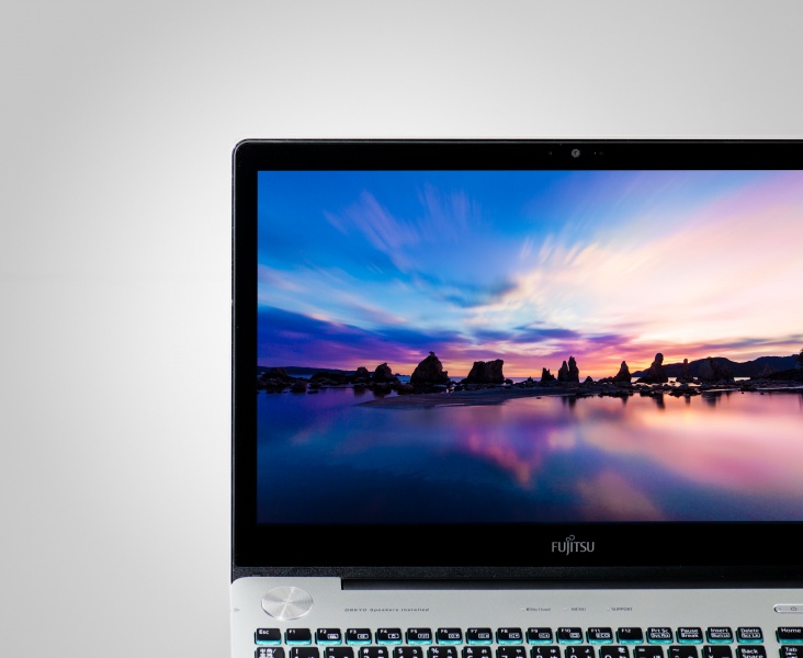 すべてに上質を極めた、大人のプレミアムノートPC｜Pen Online