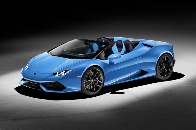 ランボルギーニ・ウラカン」の新モデルが、次々と発表される理由とは