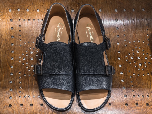 サンダル作家、ユッタ・ニューマンの定番と、5ブランドの個性派レザー