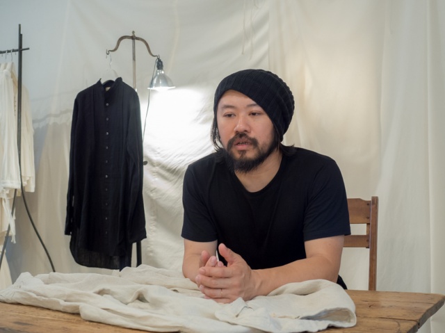 スズキタカユキの麻シャツと、彼が語る麻素材の面白さ、着こなし提案と