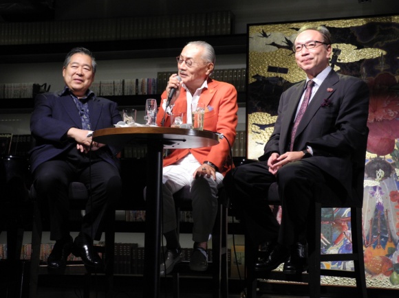 代官山 蔦屋書店で炸裂した、一夜限りの「酒とジョークと開高健」トーク