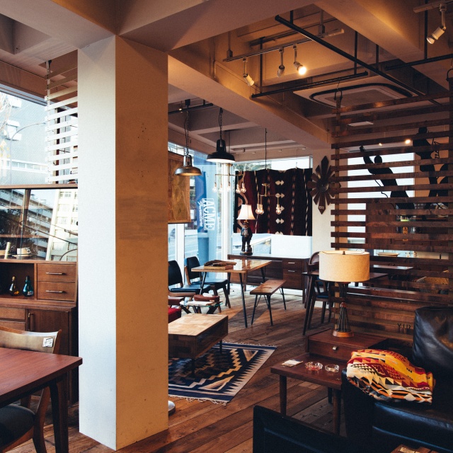 ACME Furnitureがつくる、世界にひとつの照明。