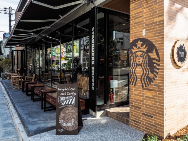 オーガニックな温もり漂う新カフェ、お酒も飲める「スターバックス」が自由が丘に本日オープン!