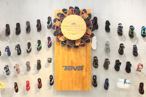 大人気「Teva」サンダルの、今夏のポップアップストアは渋谷で!