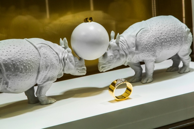 ティファニー　置物　ジーンムーア ティファニー 置物 ジーンムーア 他社とのコラボは「ティファニー